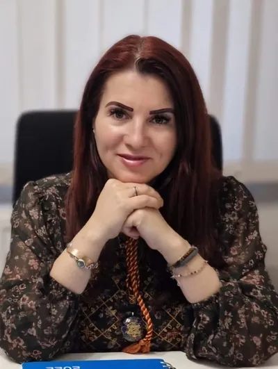 Numele meu este Monica Batir